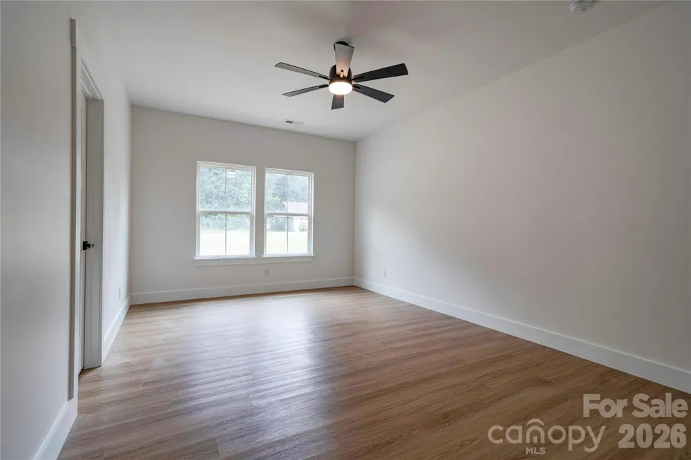 1031 Laurel Lane Gastonia, NC 28054