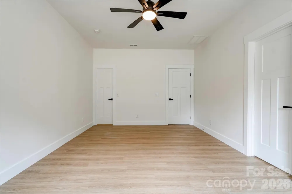 1031 Laurel Lane Gastonia, NC 28054