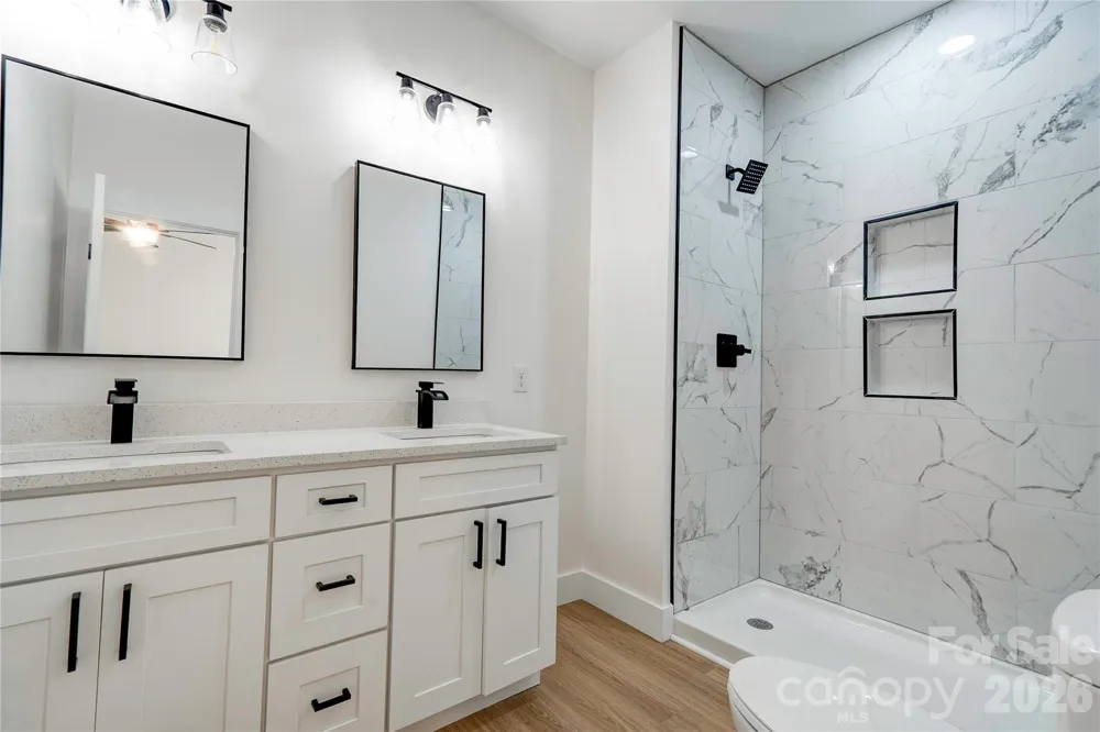 1031 Laurel Lane Gastonia, NC 28054