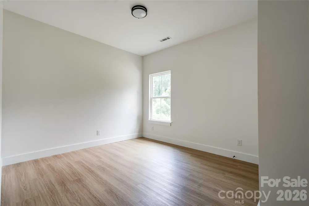 1031 Laurel Lane Gastonia, NC 28054