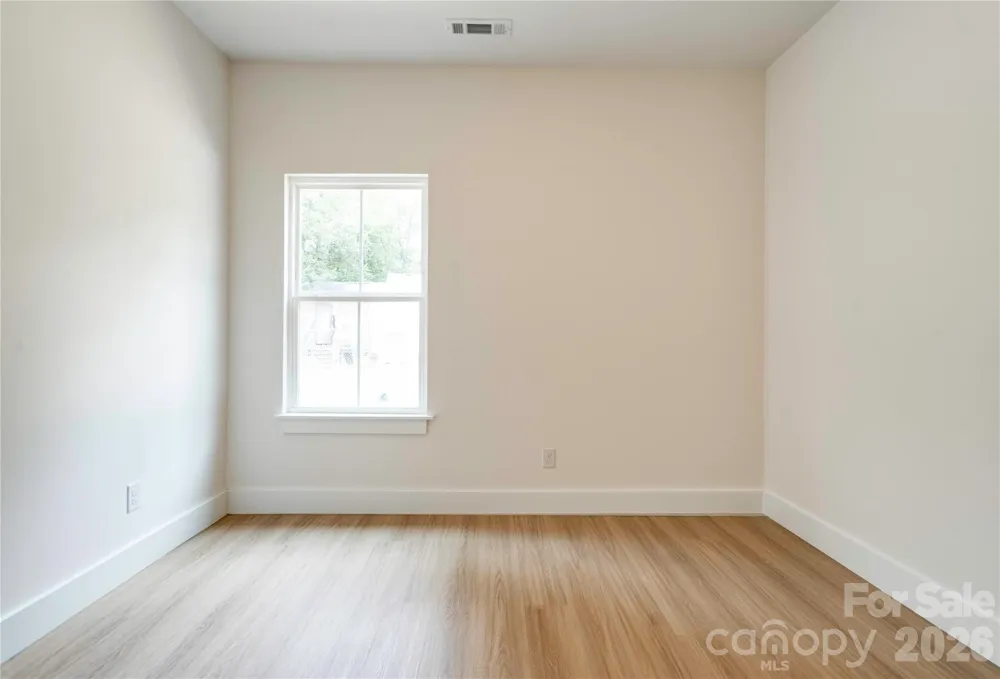 1031 Laurel Lane Gastonia, NC 28054