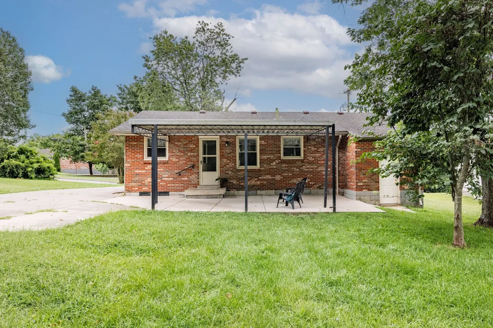 211 Friendship Dr Goodlettsville, TN 37072