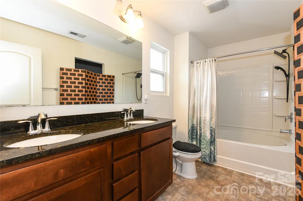 5149 Red Poll Drive Greensboro, NC 27405
