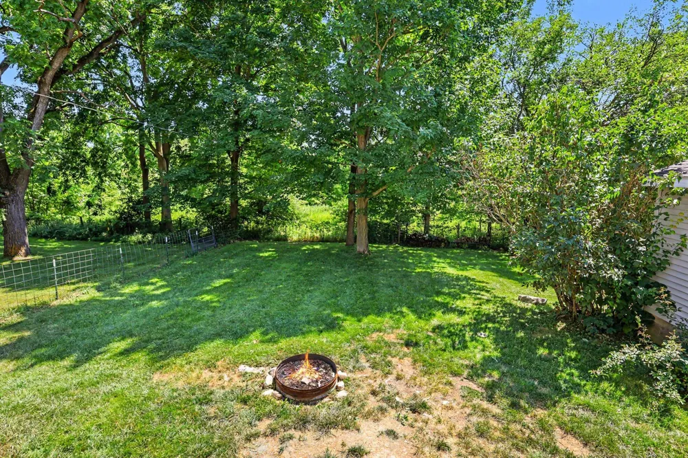 20171 Bowens Road Manchester, MI 48158