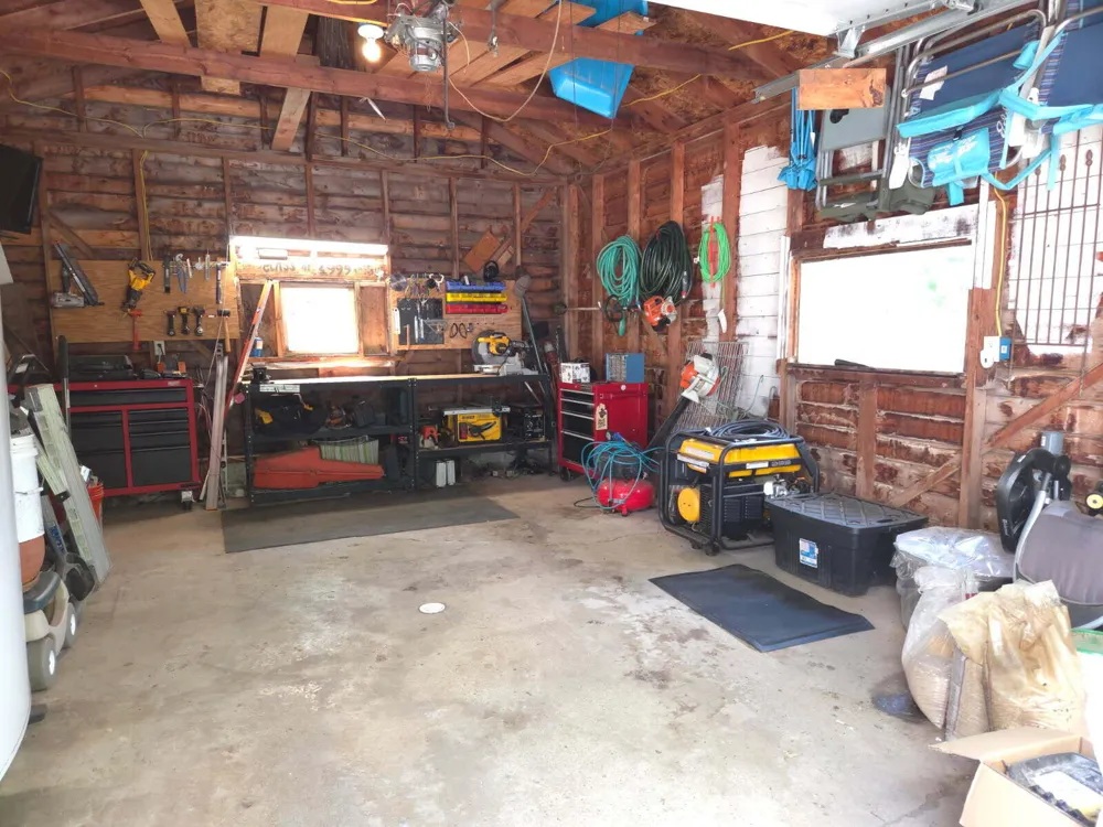 20171 Bowens Road Manchester, MI 48158