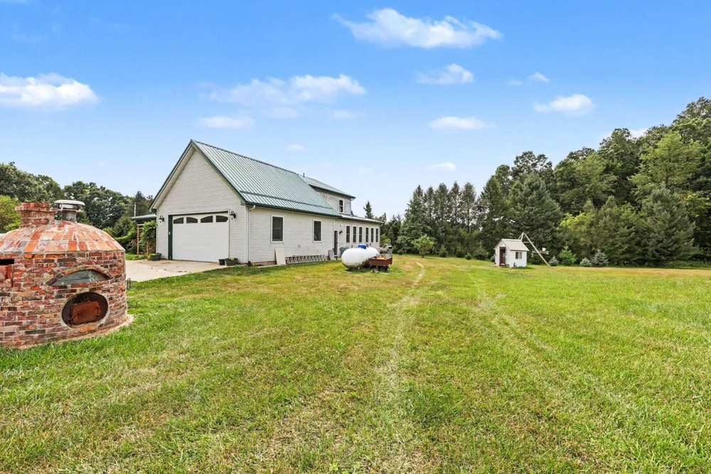 15560 Wheaton Road Brooklyn, MI 49230