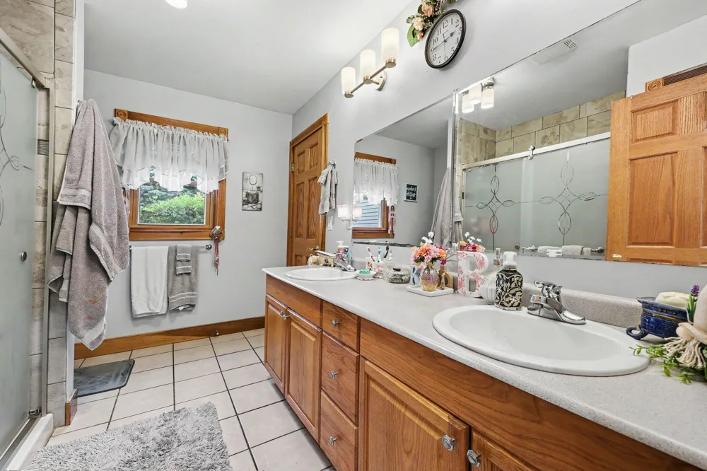 15560 Wheaton Road Brooklyn, MI 49230