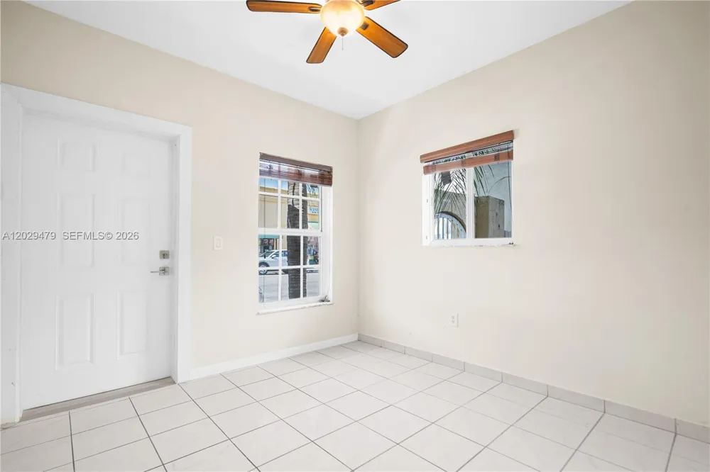 9 E 4th St #101 Hialeah, FL 33010