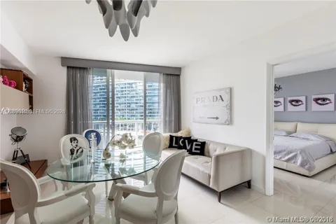 465 Brickell Ave #604