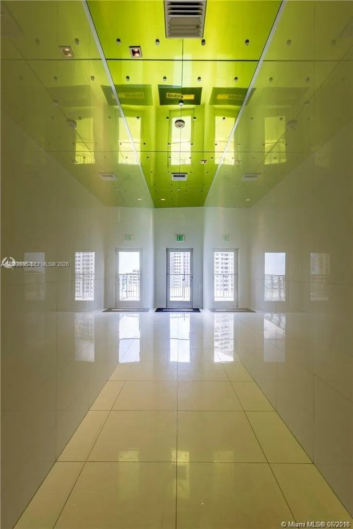 465 Brickell Ave #604 Miami, FL 33131