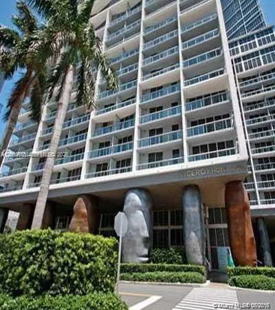465 Brickell Ave #604 Miami, FL 33131