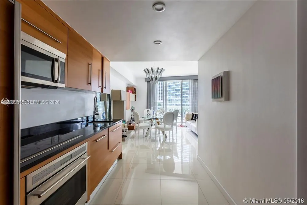 465 Brickell Ave #604 Miami, FL 33131