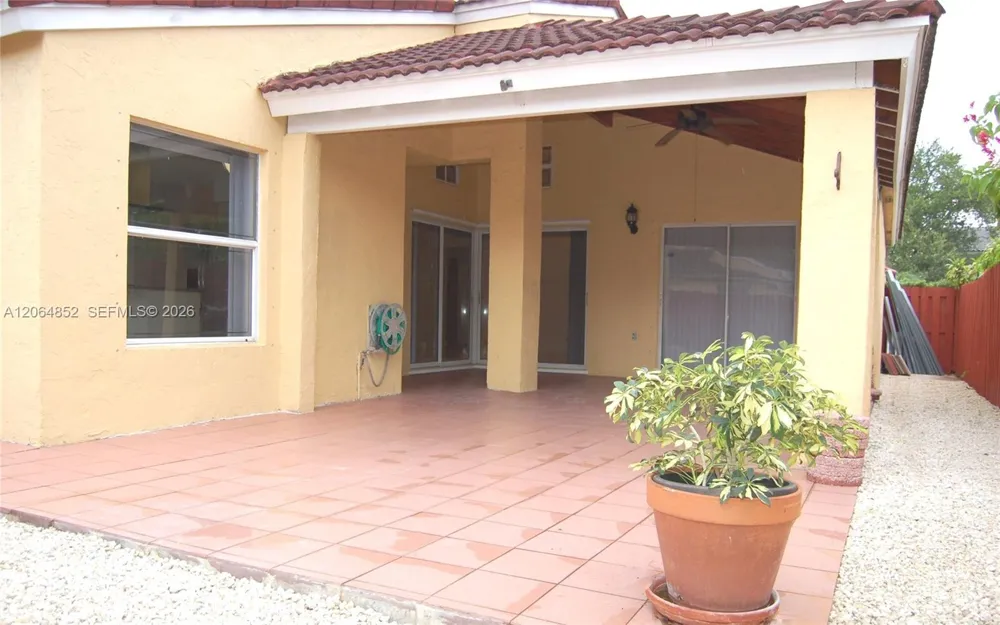 10957 SW 73rd Ter Miami, FL 33173
