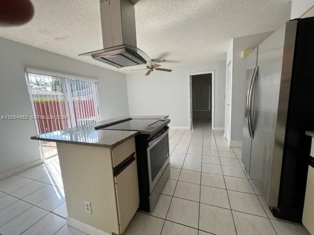 10957 SW 73rd Ter Miami, FL 33173