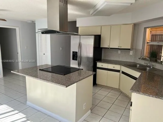 10957 SW 73rd Ter Miami, FL 33173