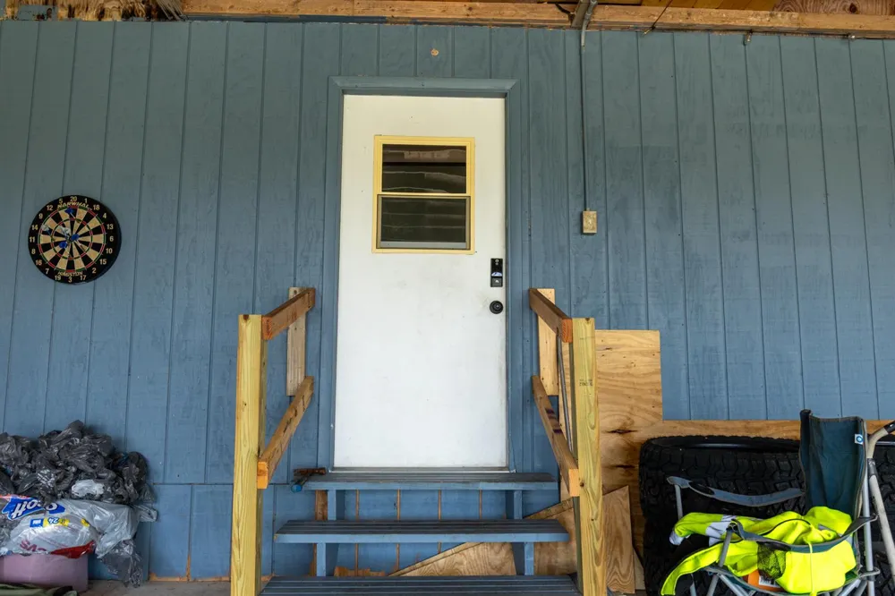19695 NW 80th Drive Okeechobee, FL 34972