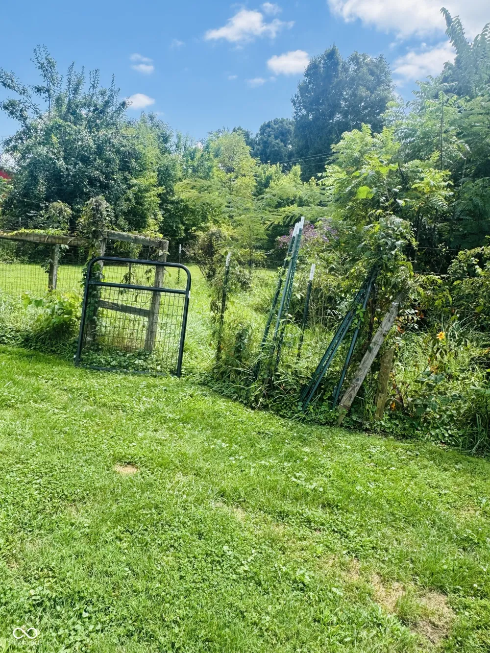 8817 W Gardner Road Bloomington, IN 47403