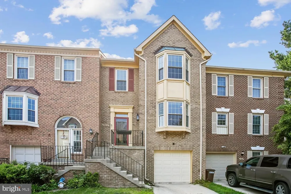 5944 NORHAM DRIVE Alexandria, VA 22315