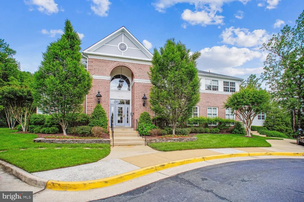 5944 NORHAM DRIVE Alexandria, VA 22315
