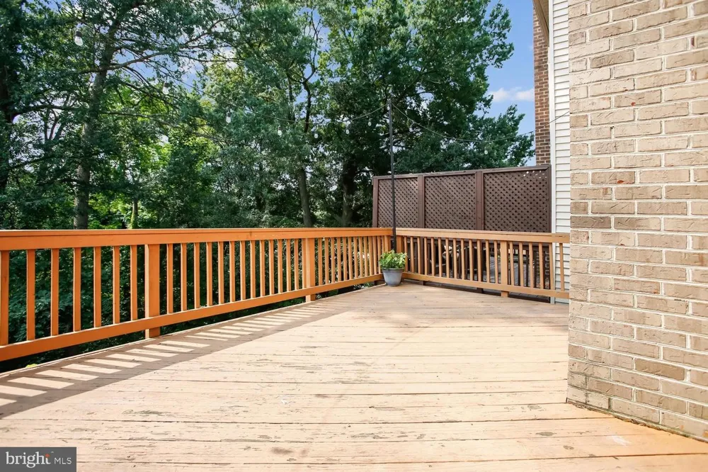 5944 NORHAM DRIVE Alexandria, VA 22315