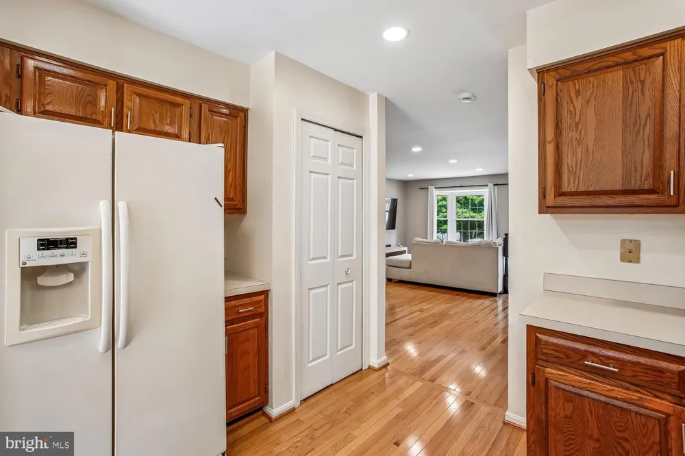 5944 NORHAM DRIVE Alexandria, VA 22315