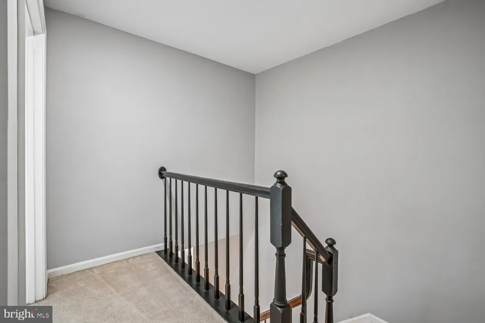 5944 NORHAM DRIVE Alexandria, VA 22315