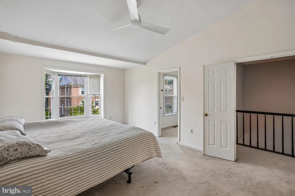 5944 NORHAM DRIVE Alexandria, VA 22315