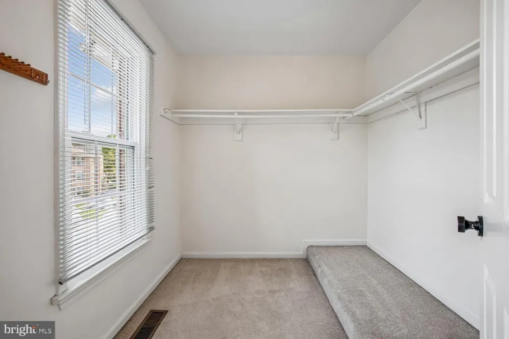 5944 NORHAM DRIVE Alexandria, VA 22315