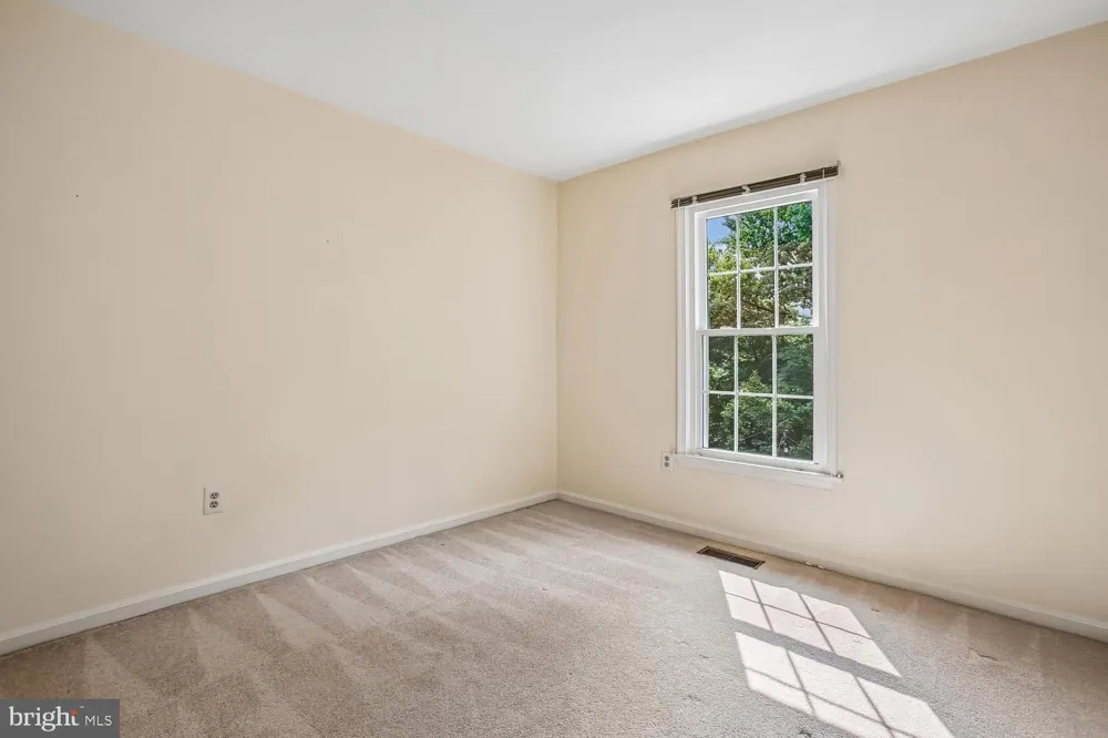 5944 NORHAM DRIVE Alexandria, VA 22315