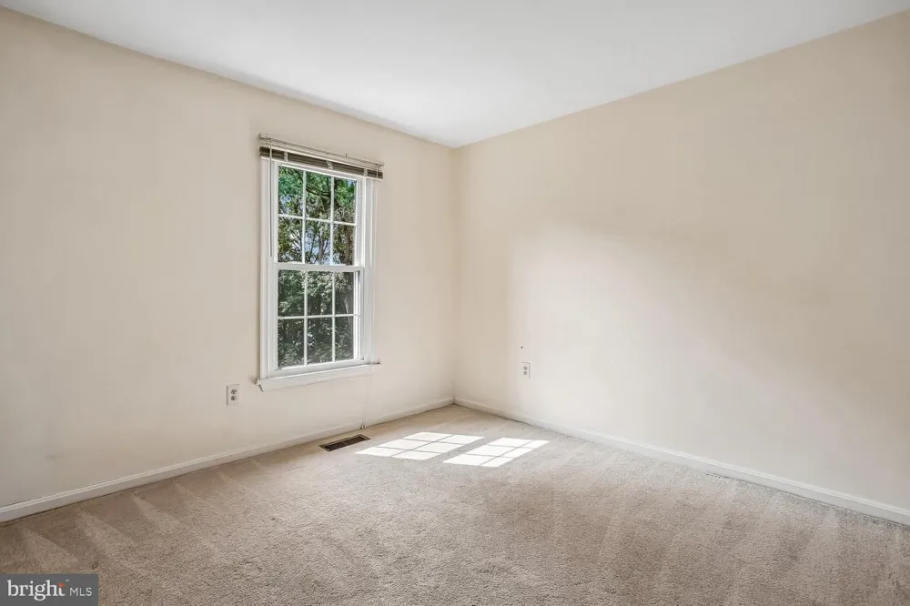 5944 NORHAM DRIVE Alexandria, VA 22315