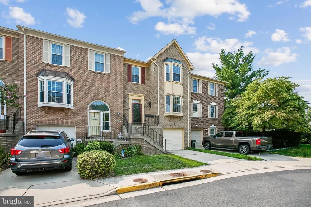 5944 NORHAM DRIVE Alexandria, VA 22315