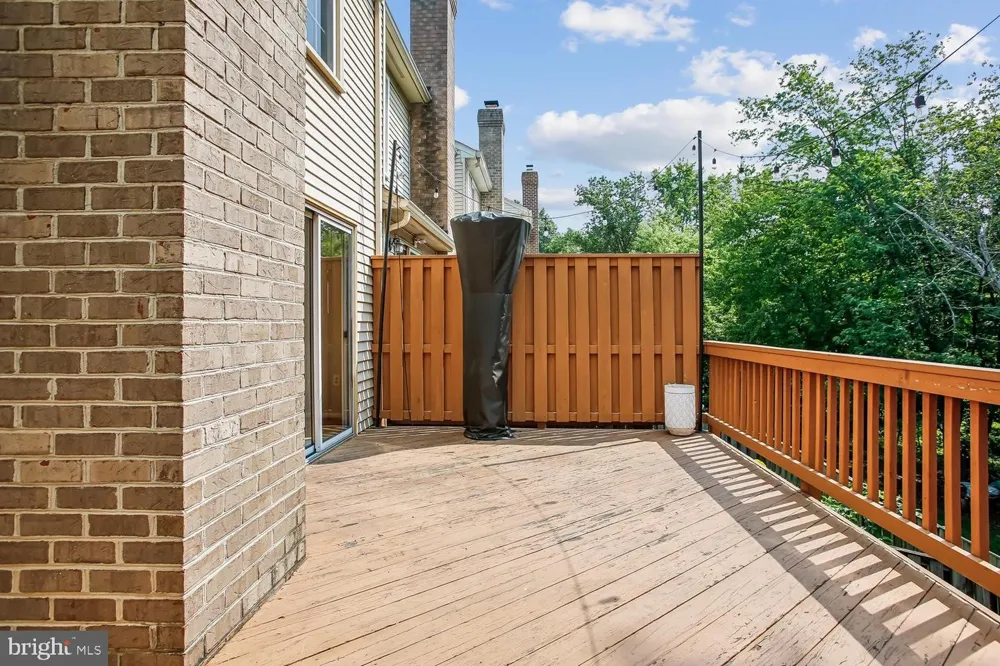 5944 NORHAM DRIVE Alexandria, VA 22315