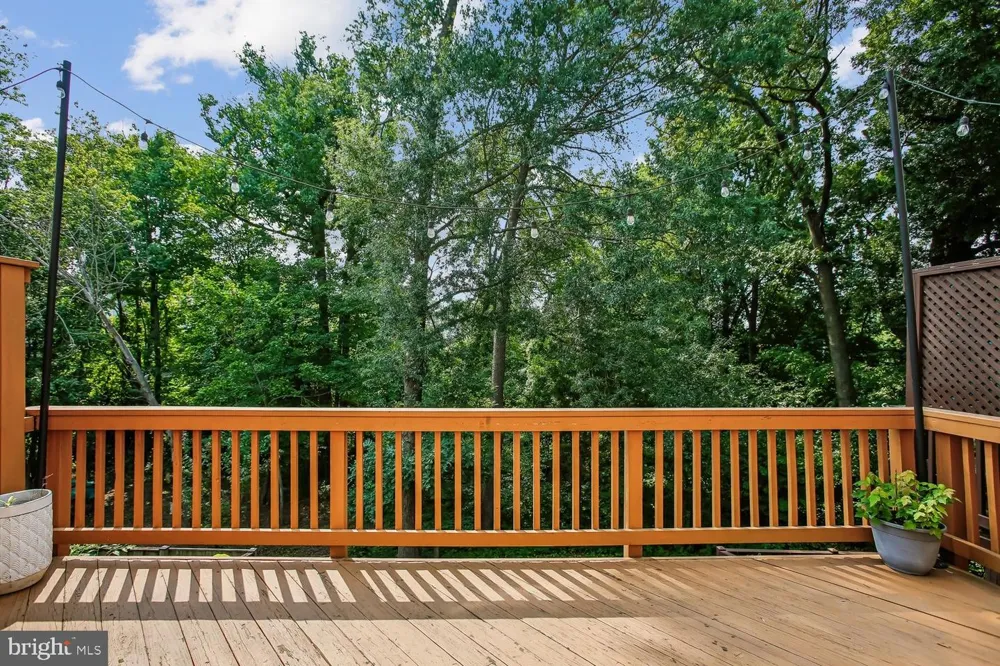 5944 NORHAM DRIVE Alexandria, VA 22315