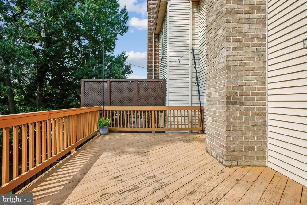 5944 NORHAM DRIVE Alexandria, VA 22315