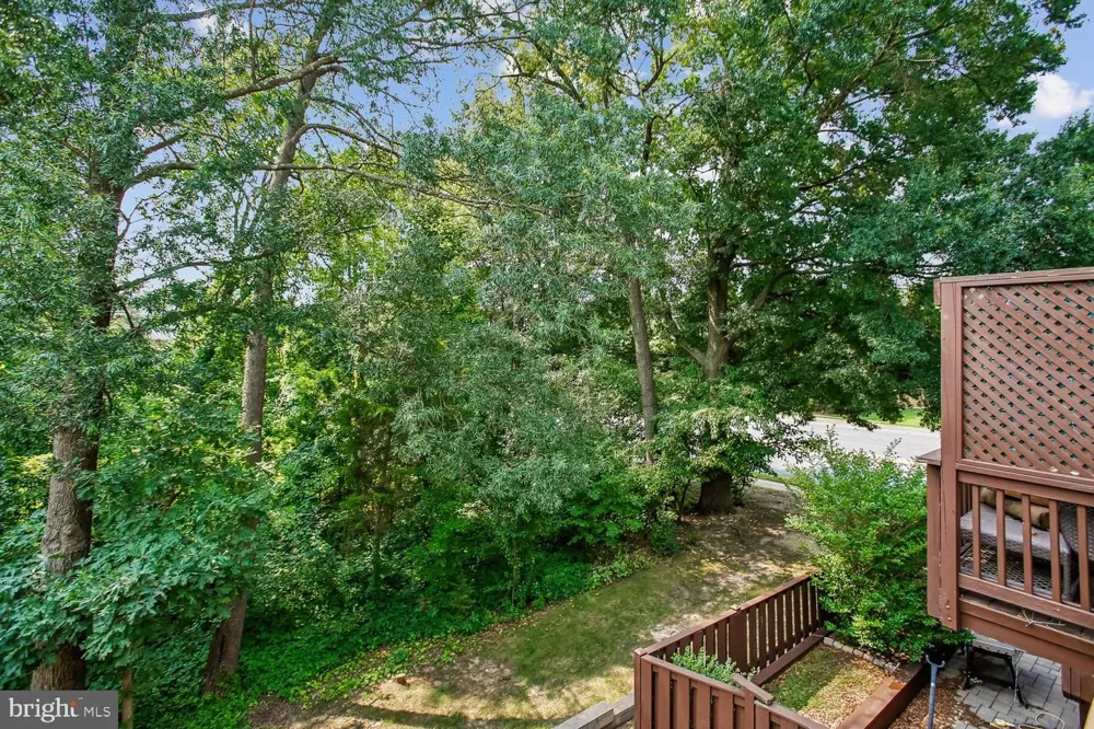 5944 NORHAM DRIVE Alexandria, VA 22315
