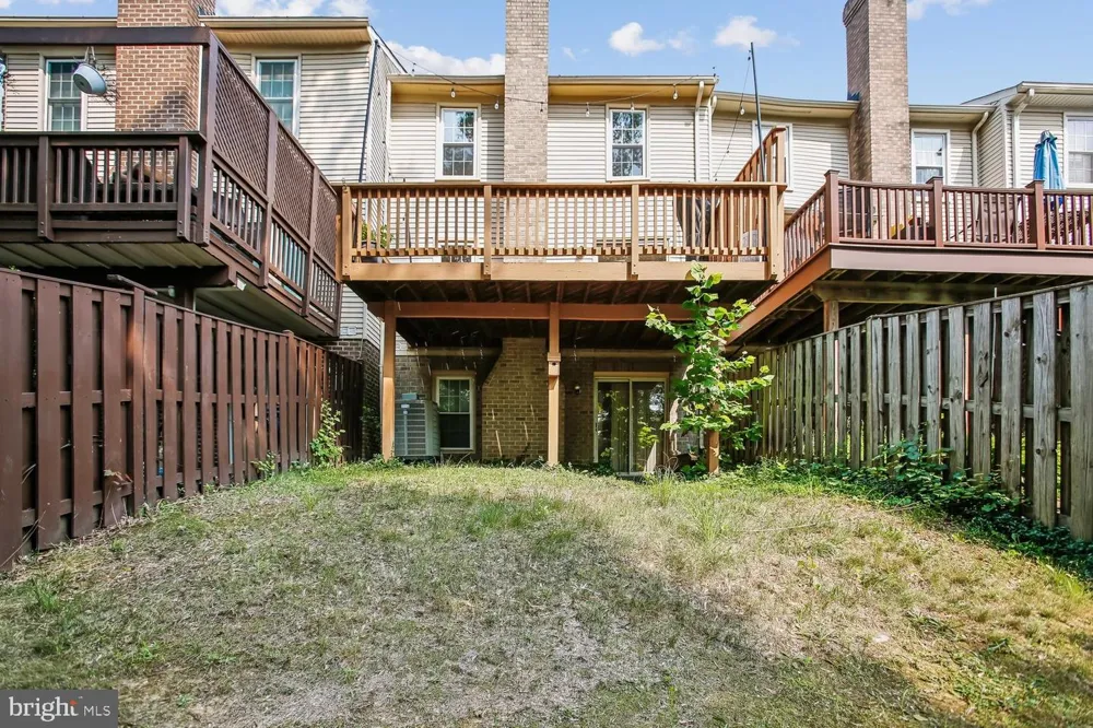 5944 NORHAM DRIVE Alexandria, VA 22315