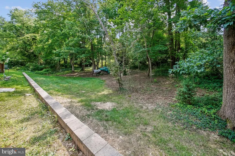 5944 NORHAM DRIVE Alexandria, VA 22315