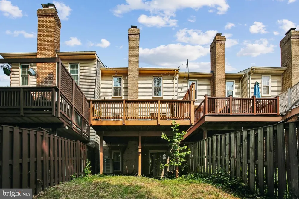 5944 NORHAM DRIVE Alexandria, VA 22315