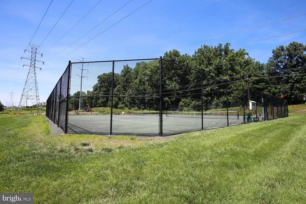 5944 NORHAM DRIVE Alexandria, VA 22315