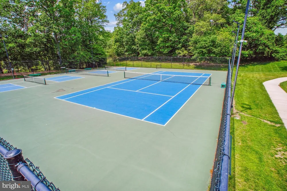 5944 NORHAM DRIVE Alexandria, VA 22315