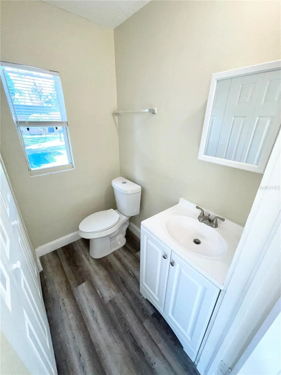 1121 10TH AVENUE S St Petersburg, FL 33705