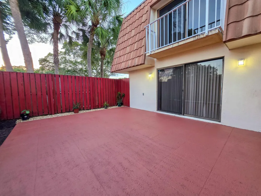 832 BLUE RIDGE CIRCLE West Palm Beach, FL 33409