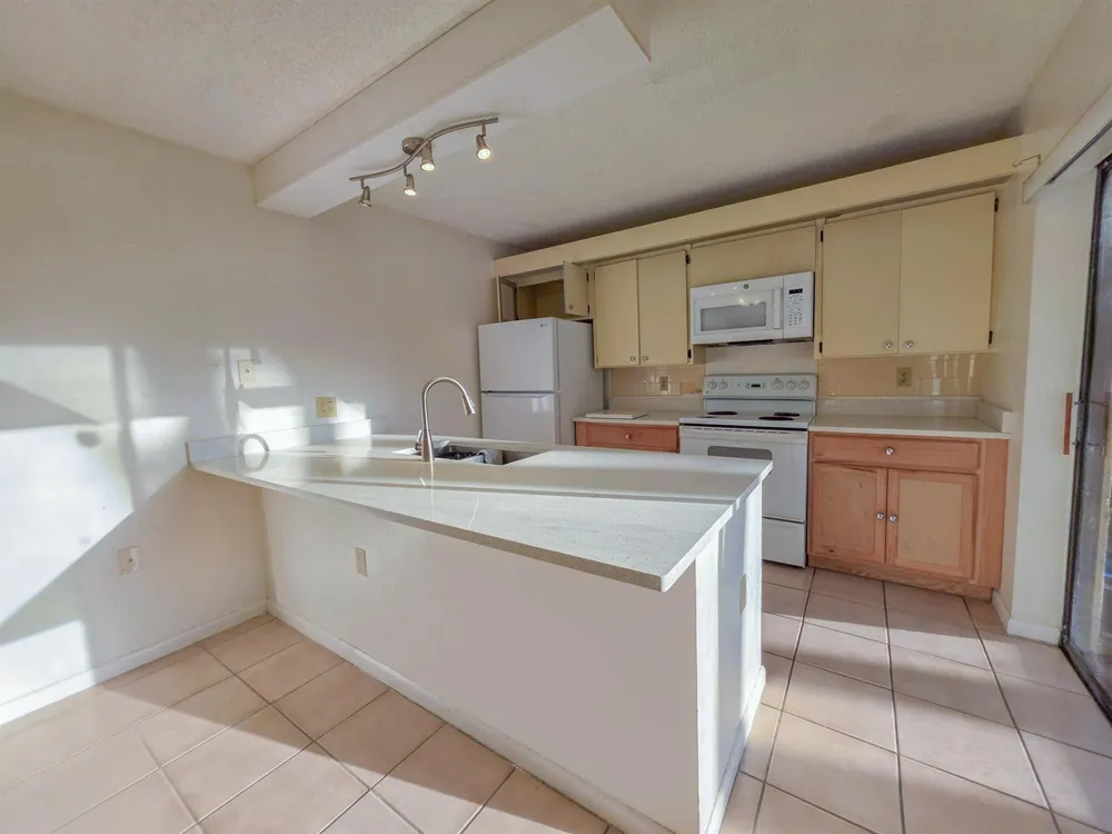 832 BLUE RIDGE CIRCLE West Palm Beach, FL 33409