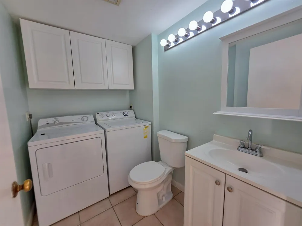 832 BLUE RIDGE CIRCLE West Palm Beach, FL 33409