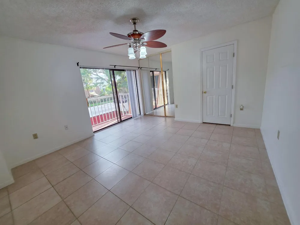 832 BLUE RIDGE CIRCLE West Palm Beach, FL 33409