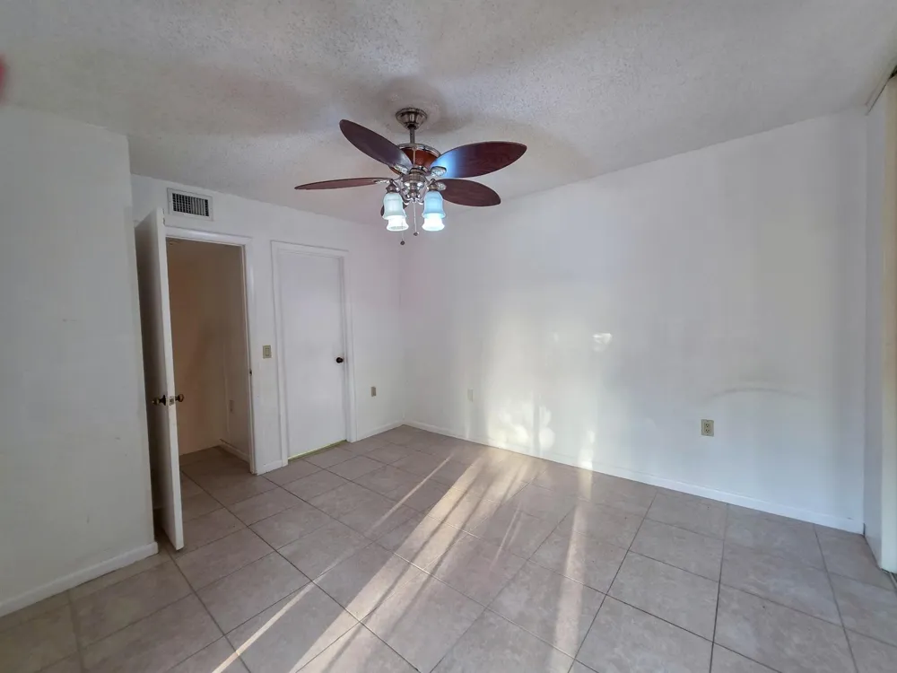 832 BLUE RIDGE CIRCLE West Palm Beach, FL 33409