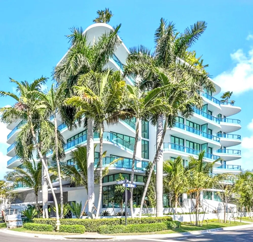 9901 W Bay Harbor Dr (2cover parking+storage) #401 Bay Harbor Islands, FL 33154