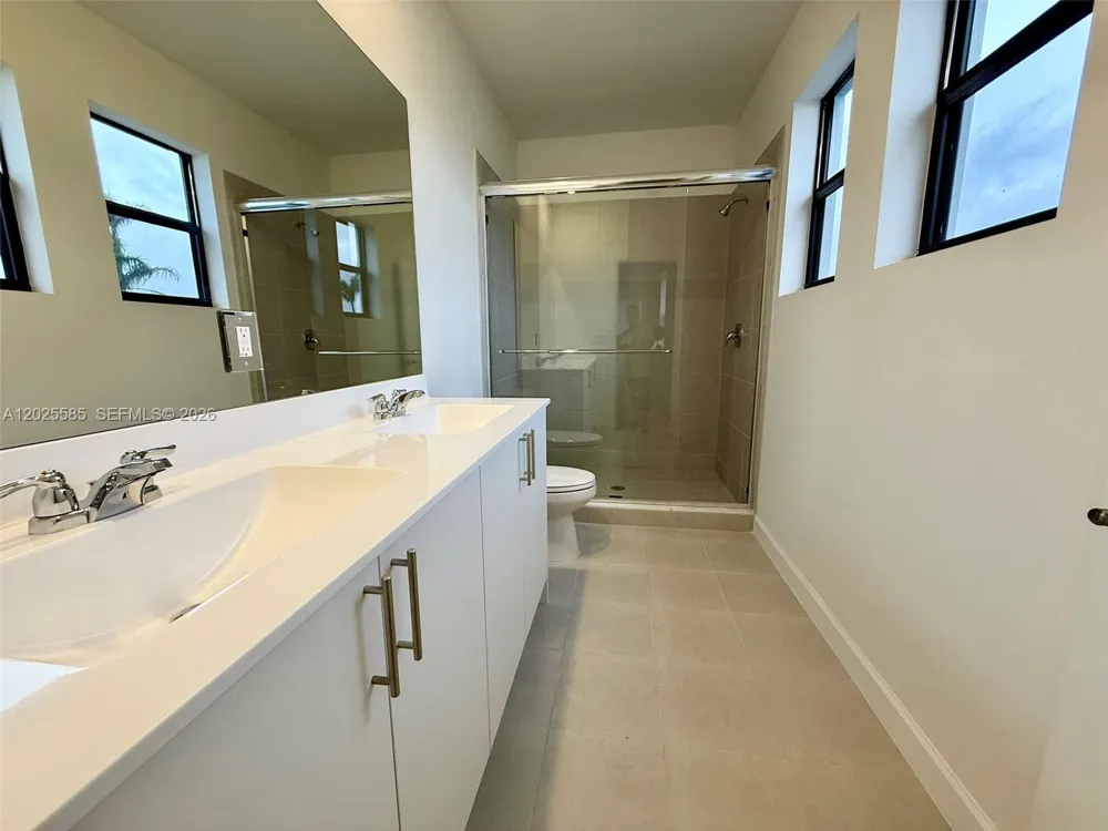 2958 Park Pl #5838 Dania Beach, FL 33312