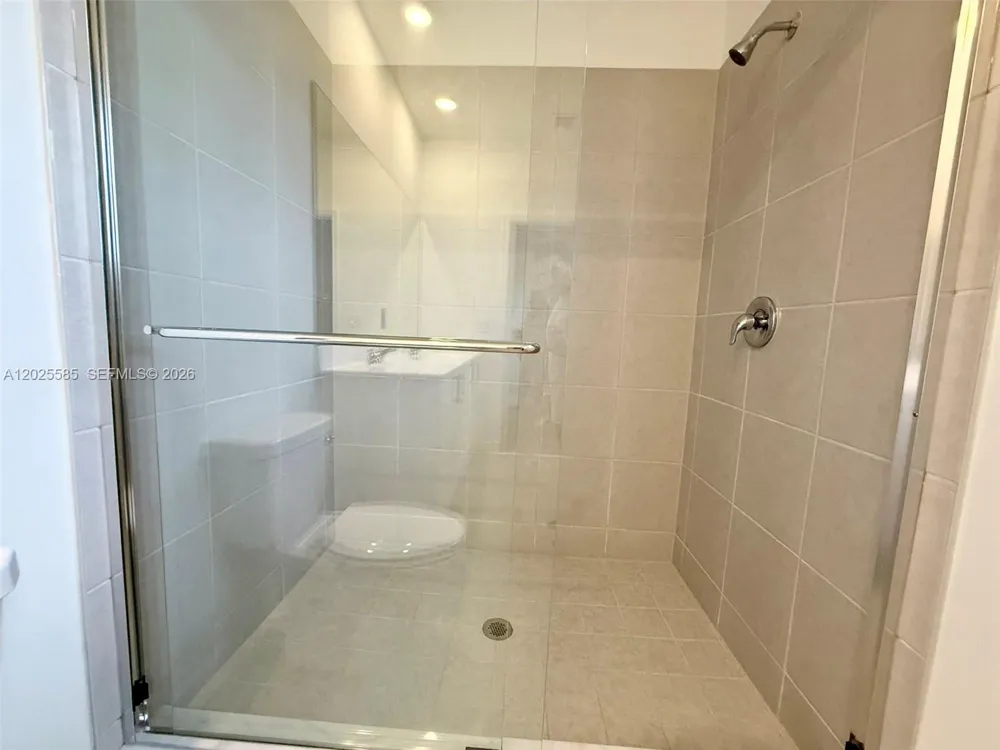 2958 Park Pl #5838 Dania Beach, FL 33312
