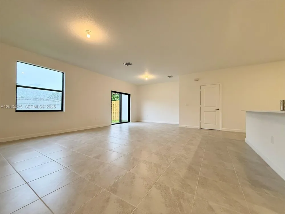 2958 Park Pl #5838 Dania Beach, FL 33312